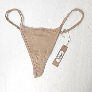 Skims string panty Nwt